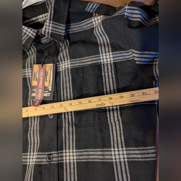 Free Planet Black and Gray Plaid Flannel Overshirt Men's Size M Long Sleeve - Picture 5 of 10
